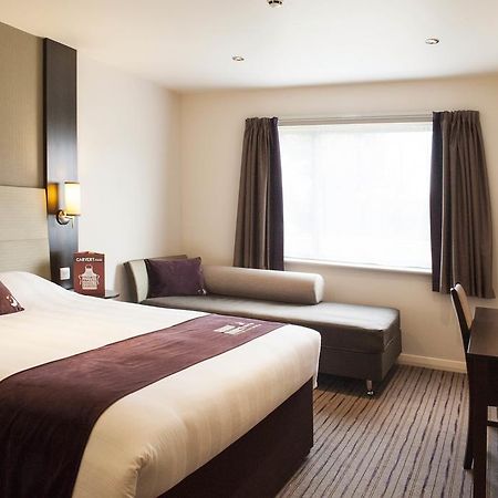Premier Inn Dunfermline Exterior foto