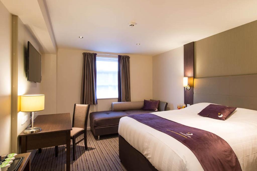 Premier Inn Dunfermline Habitación foto